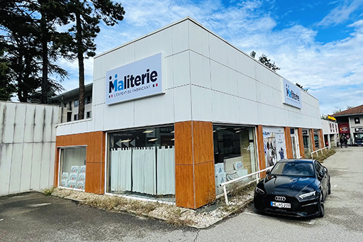 Intérieur magasin de literie Limonest - [1]
